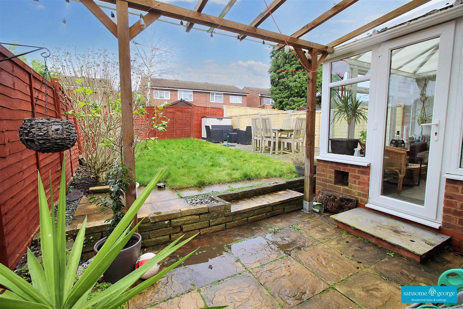 Tadcroft Walk, Calcot, Reading